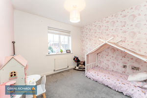 Bedroom- click for photo gallery